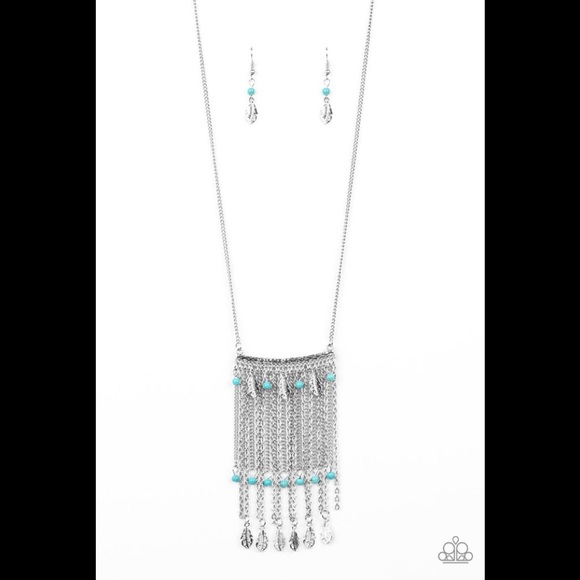 ✨3 for $10✨ Silver and turquoise necklace